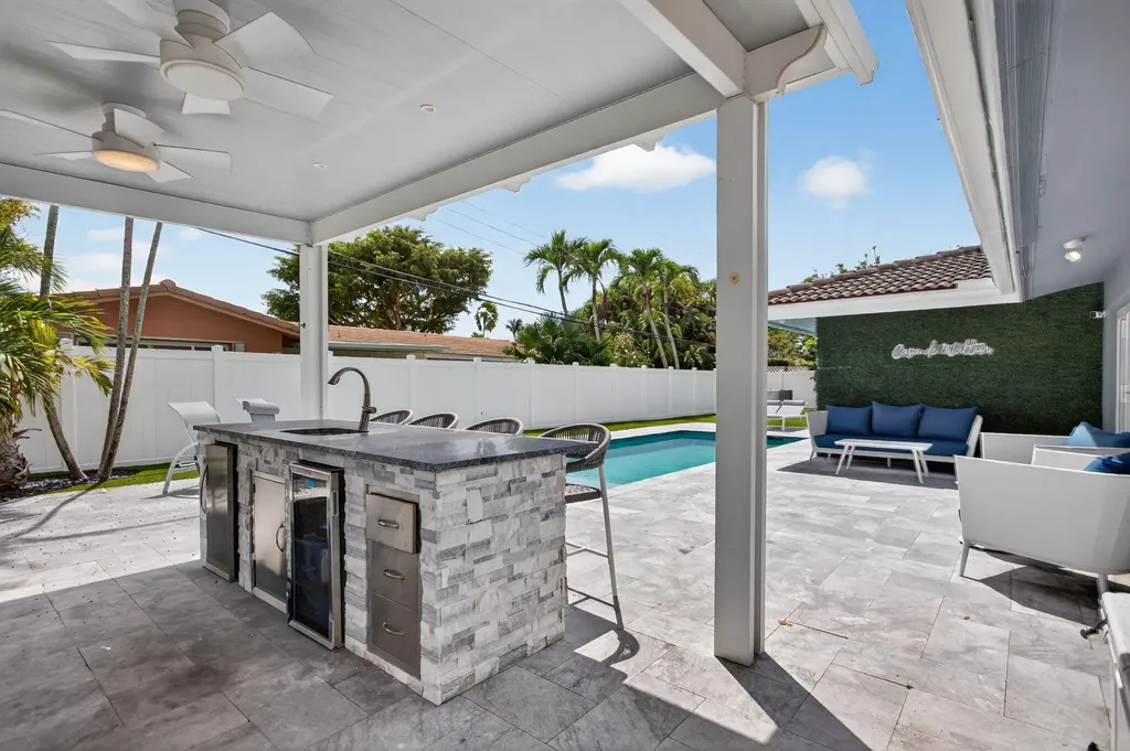 2732 NE 35th Drive Fort Lauderdale FL 33308
