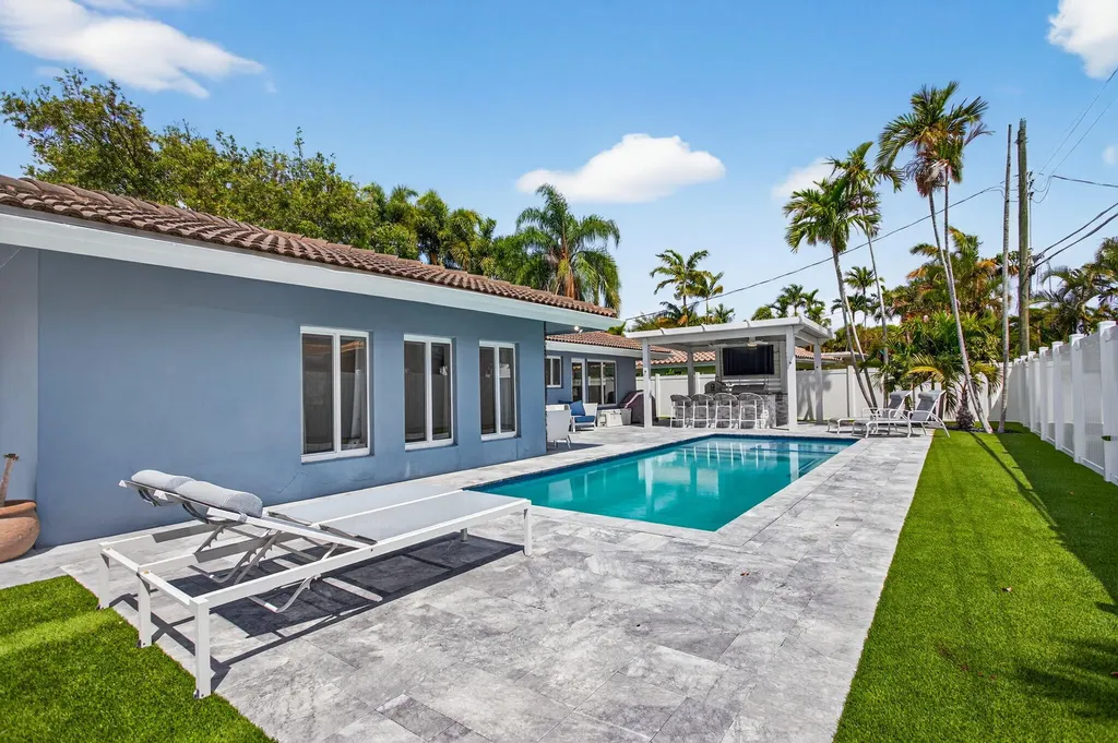 2732 NE 35th Drive Fort Lauderdale FL 33308