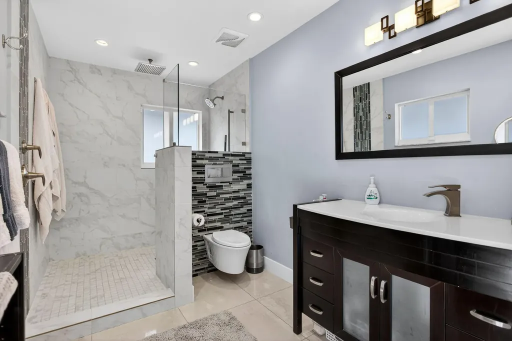 2732 NE 35th Drive Fort Lauderdale FL 33308