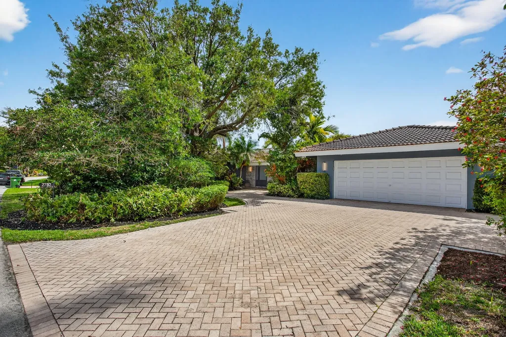 2732 NE 35th Drive Fort Lauderdale FL 33308