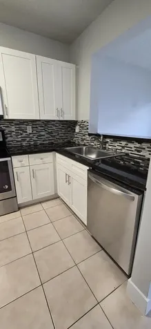 5117 Meadow Oaks Drive Coconut Creek FL 33073
