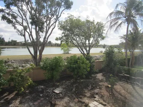 158 Bella Vista Way Royal Palm Beach FL 33411