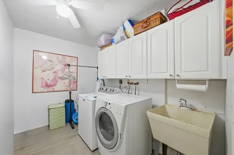 1811 NW 119th Avenue Pembroke Pines FL 33026