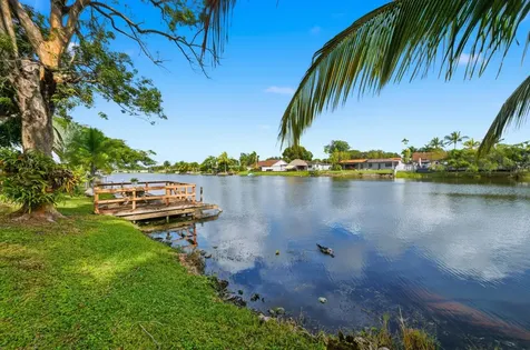 1811 NW 119th Avenue Pembroke Pines FL 33026
