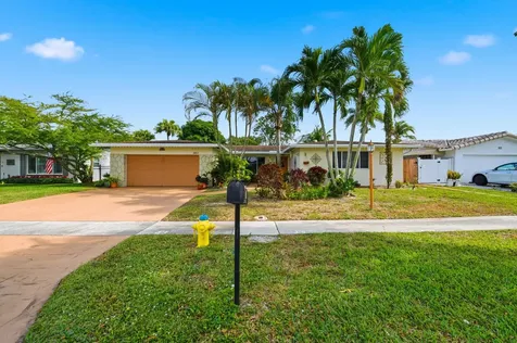 1811 NW 119th Avenue Pembroke Pines FL 33026