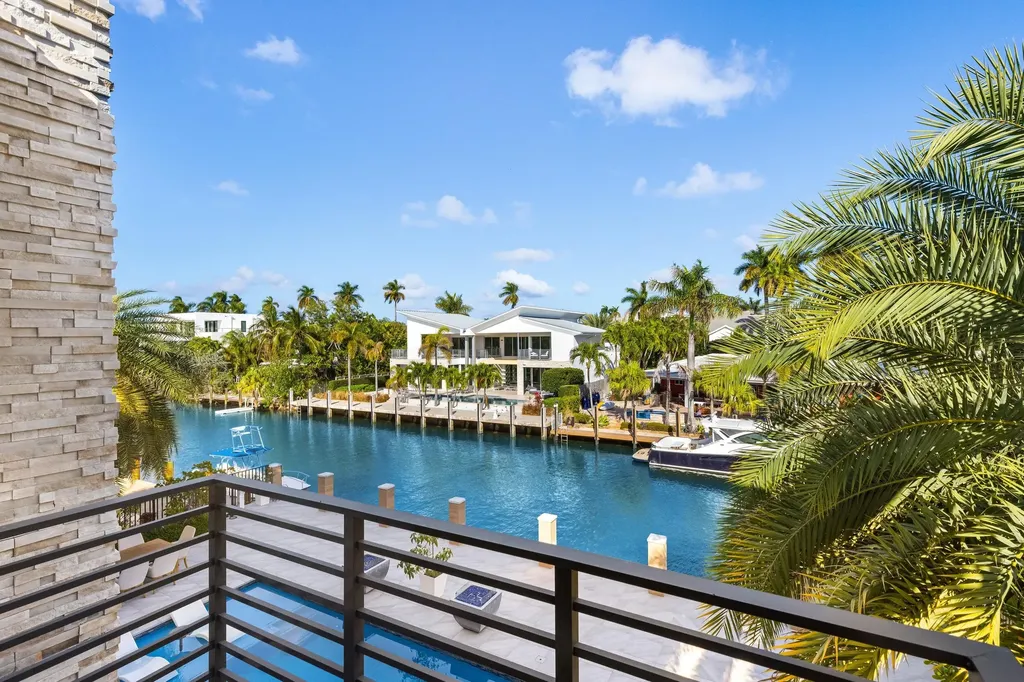 424 Coconut Isle Drive Fort Lauderdale FL 33301