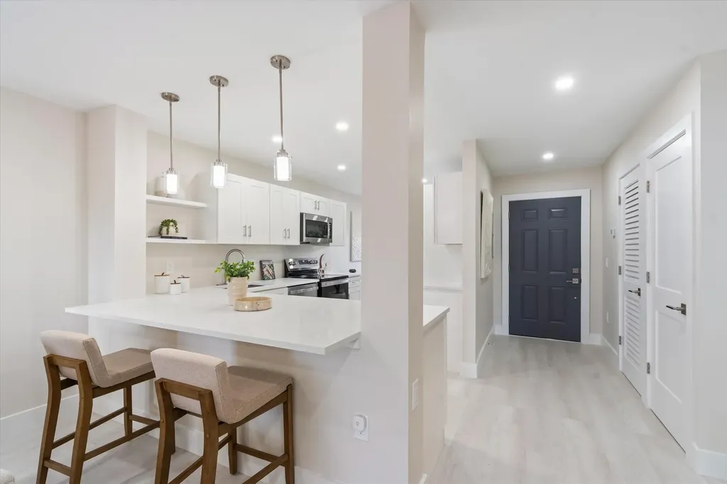 47 Stratford Lane W Boynton Beach FL 33436
