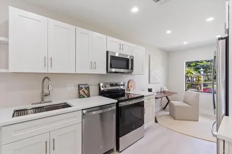 47 Stratford Lane W Boynton Beach FL 33436