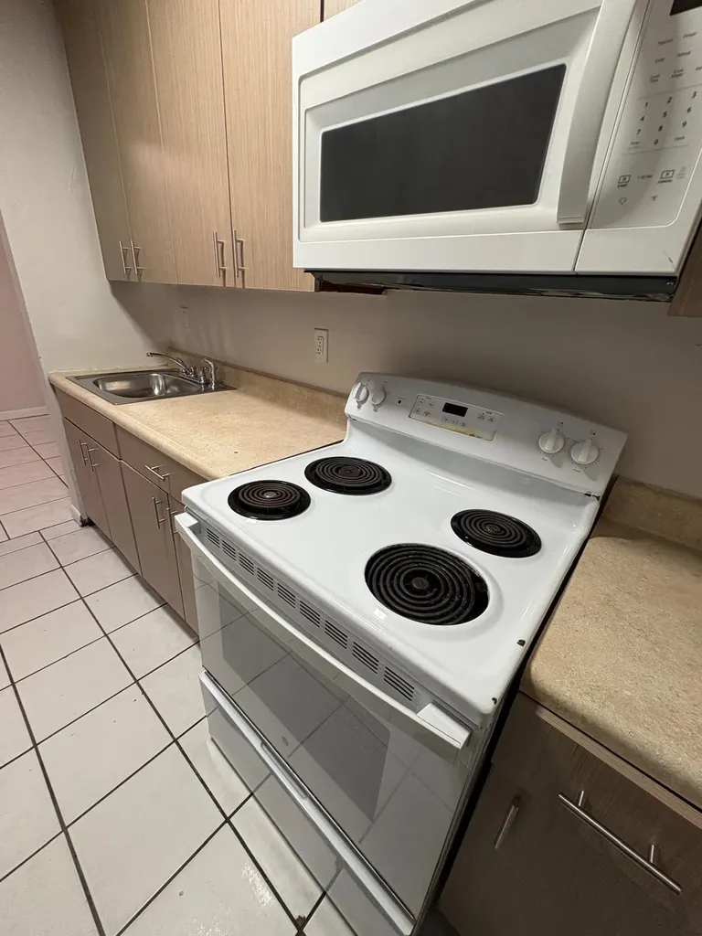 900 NW 17th Avenue Fort Lauderdale FL 33311