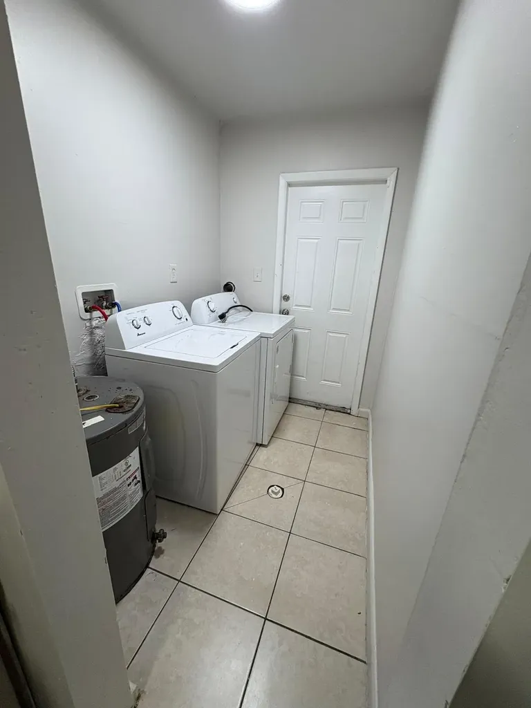 900 NW 17th Avenue Fort Lauderdale FL 33311