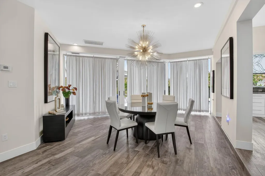 4869 Pineview Circle Delray Beach FL 33445