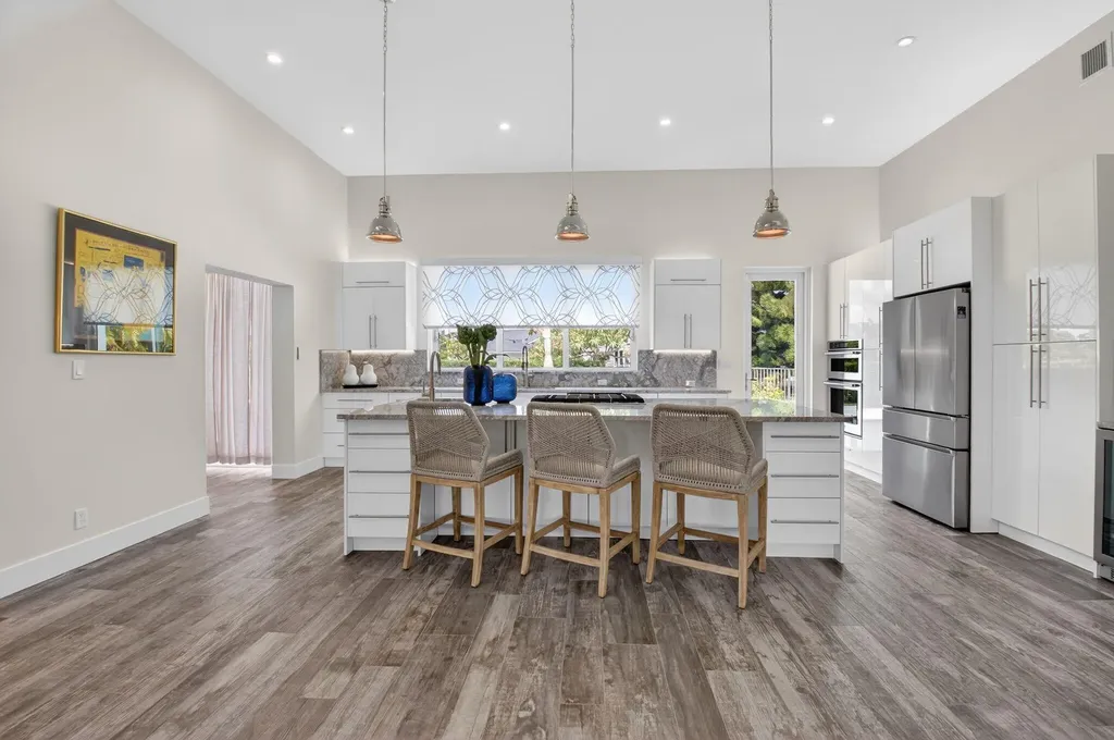 4869 Pineview Circle Delray Beach FL 33445