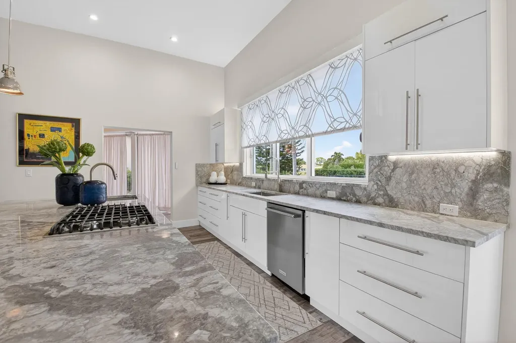 4869 Pineview Circle Delray Beach FL 33445