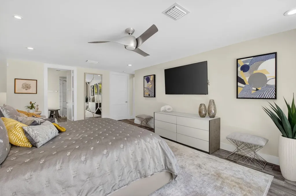 4869 Pineview Circle Delray Beach FL 33445