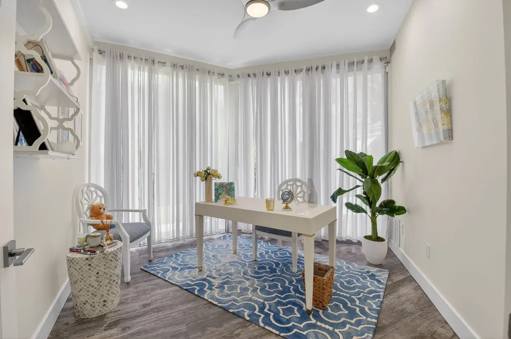 4869 Pineview Circle Delray Beach FL 33445