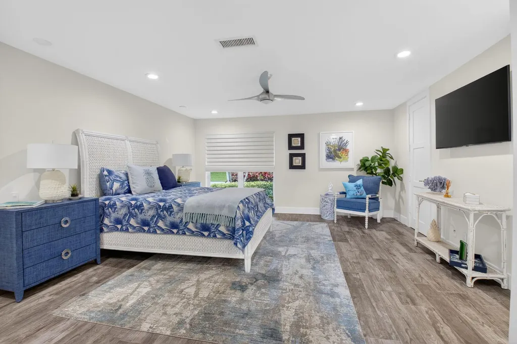 4869 Pineview Circle Delray Beach FL 33445