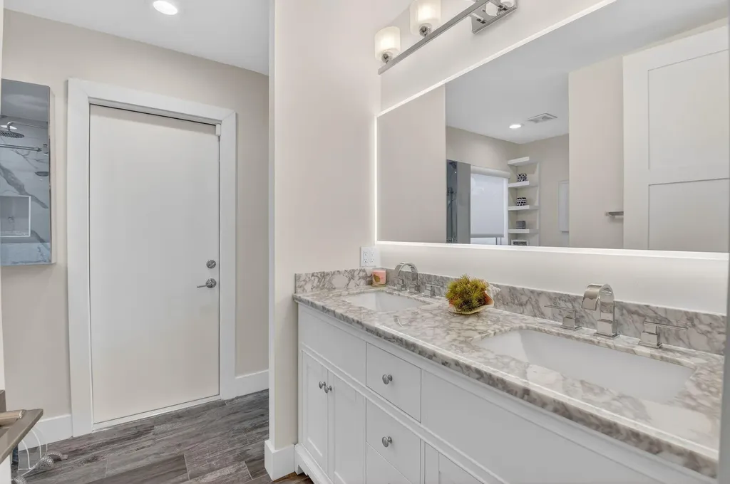 4869 Pineview Circle Delray Beach FL 33445