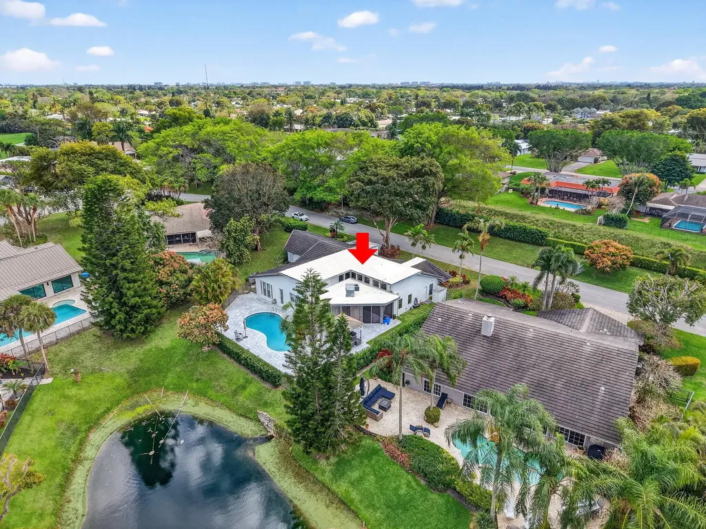 4869 Pineview Circle Delray Beach FL 33445