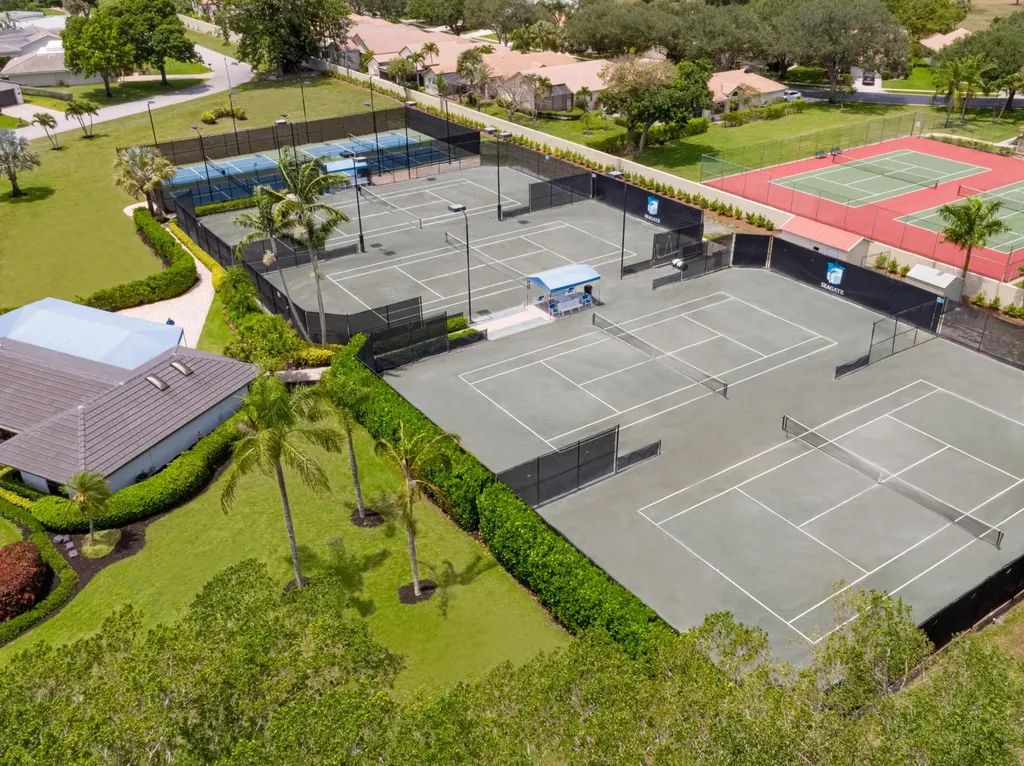 4869 Pineview Circle Delray Beach FL 33445