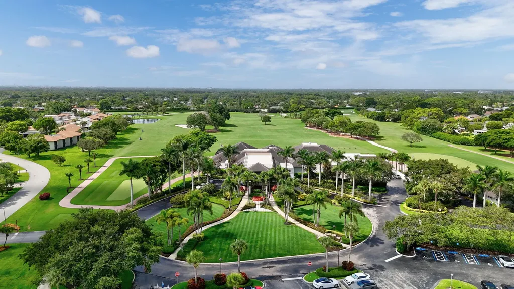 4869 Pineview Circle Delray Beach FL 33445