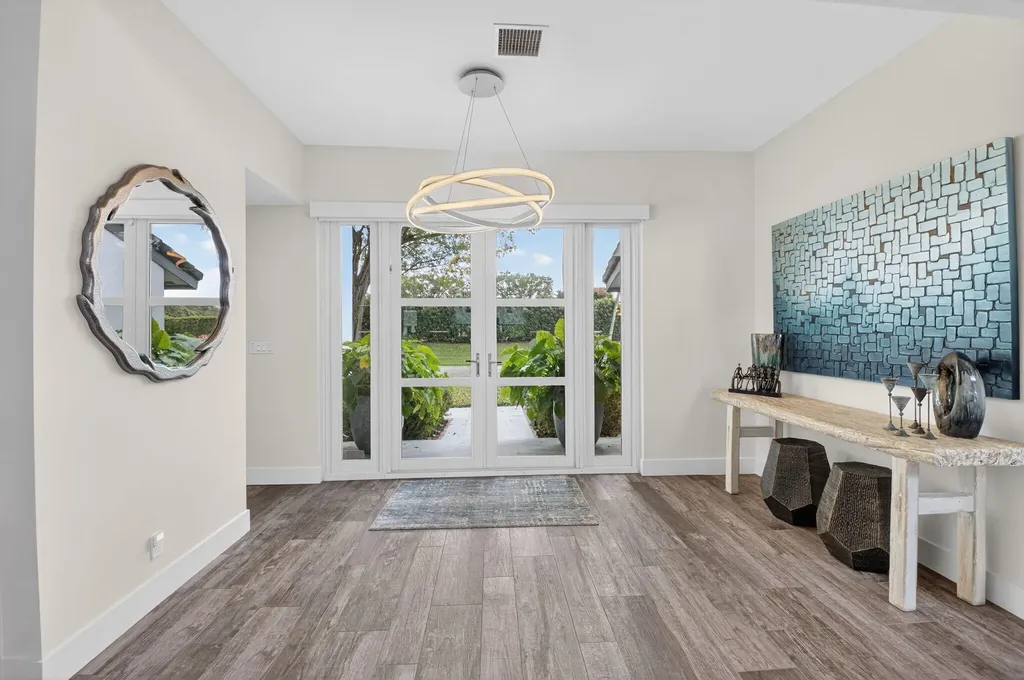 4869 Pineview Circle Delray Beach FL 33445