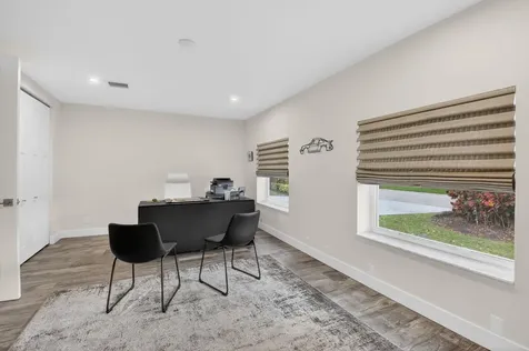 4869 Pineview Circle Delray Beach FL 33445
