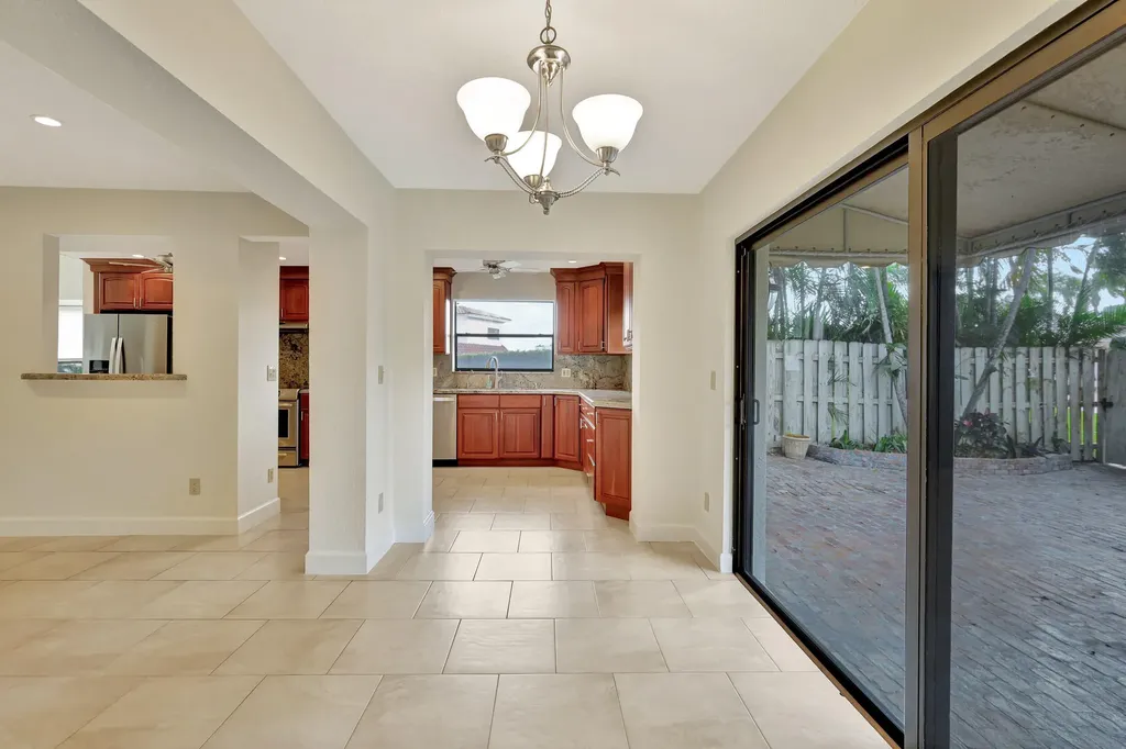 3516 Harbor Circle Delray Beach FL 33483