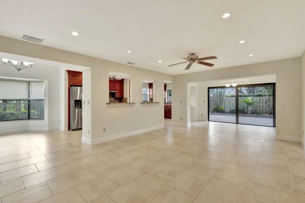 3516 Harbor Circle Delray Beach FL 33483