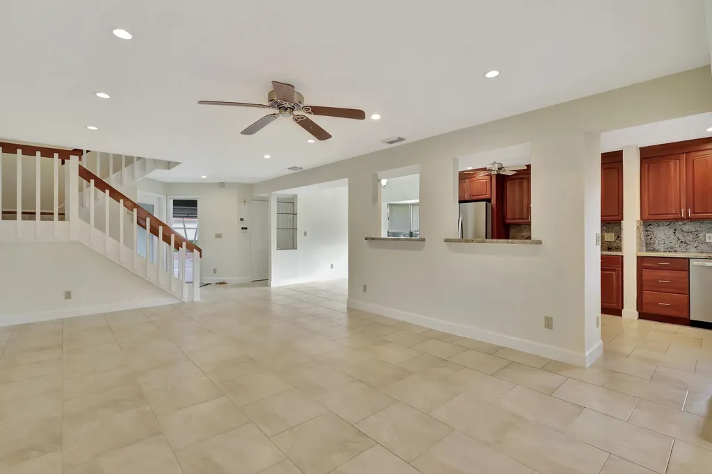 3516 Harbor Circle Delray Beach FL 33483