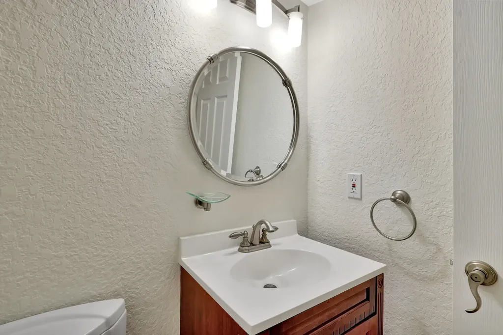 3516 Harbor Circle Delray Beach FL 33483