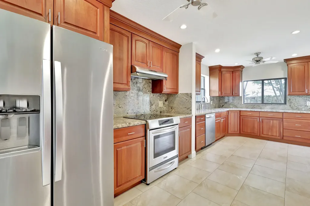 3516 Harbor Circle Delray Beach FL 33483