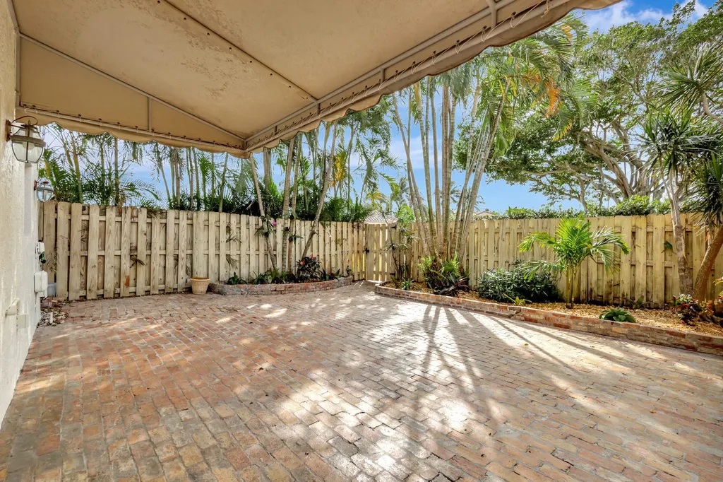 3516 Harbor Circle Delray Beach FL 33483