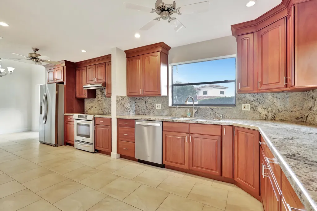 3516 Harbor Circle Delray Beach FL 33483