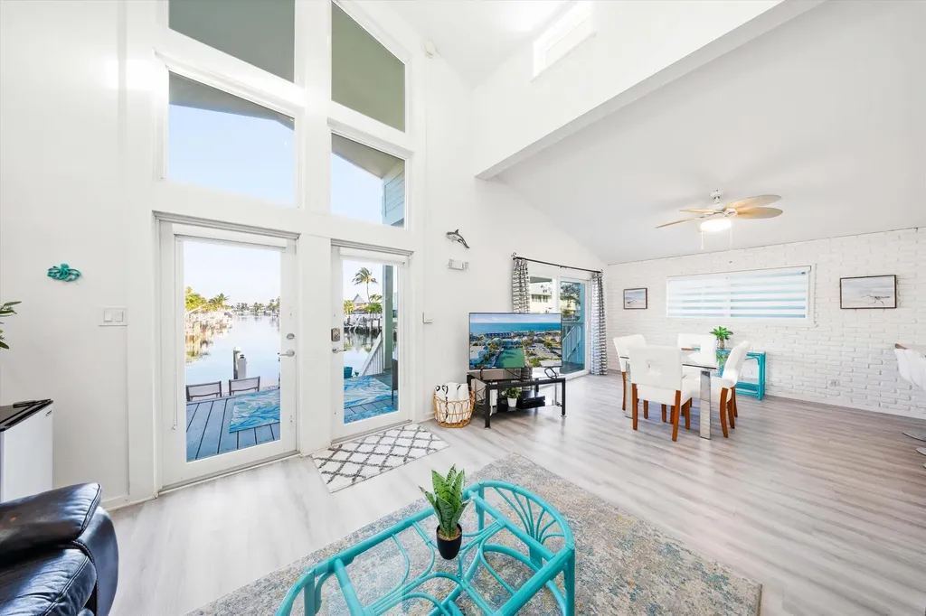 340 E Ocean Drive Key Colony Beach FL