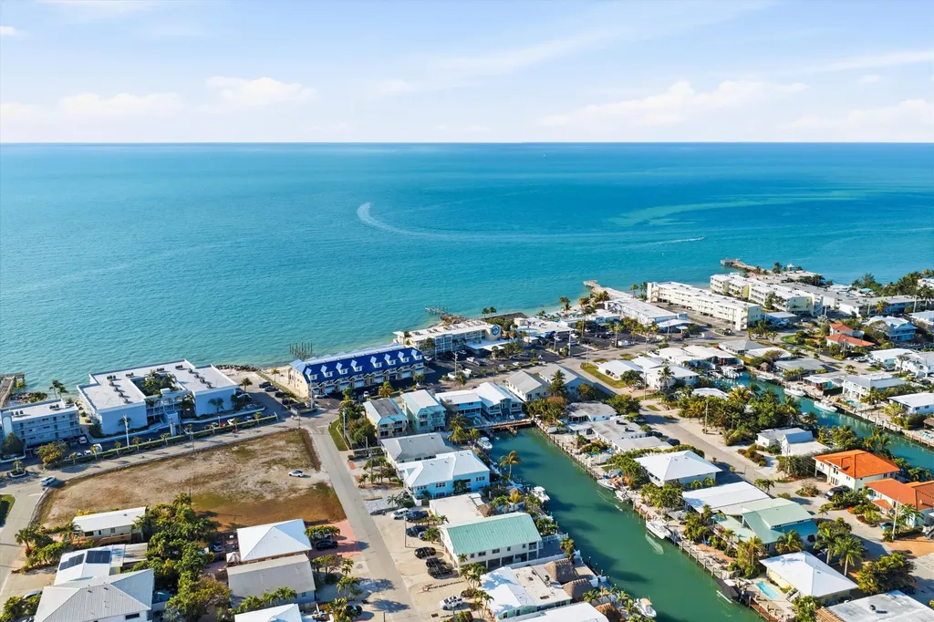 340 E Ocean Drive Key Colony Beach FL