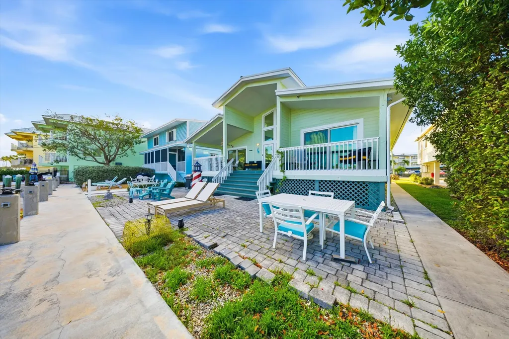 340 E Ocean Drive Key Colony Beach FL