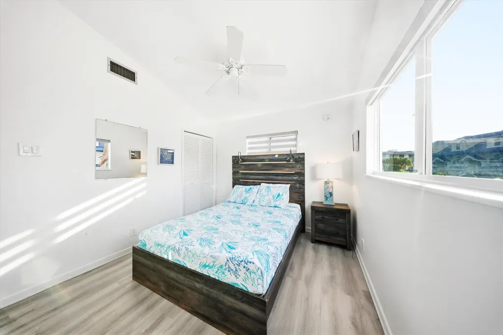 340 E Ocean Drive Key Colony Beach FL