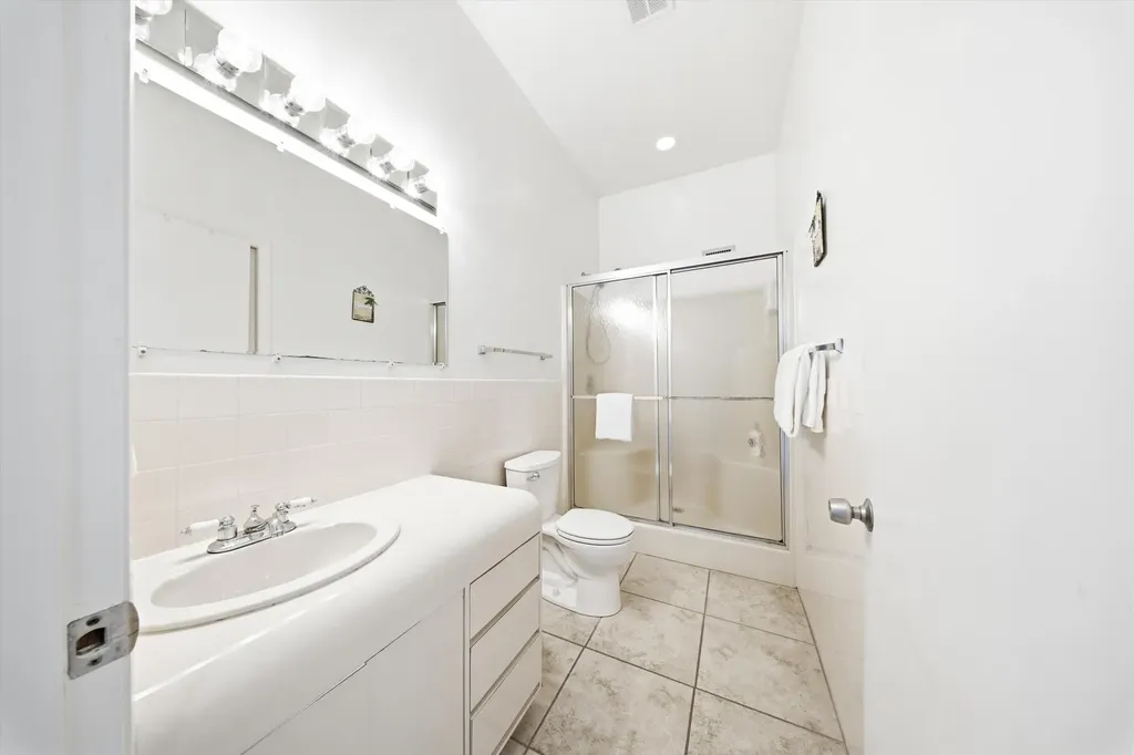 340 E Ocean Drive Key Colony Beach FL