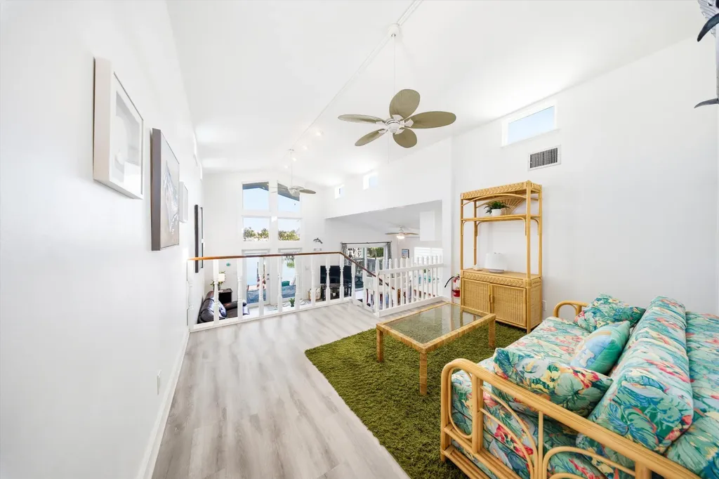 340 E Ocean Drive Key Colony Beach FL