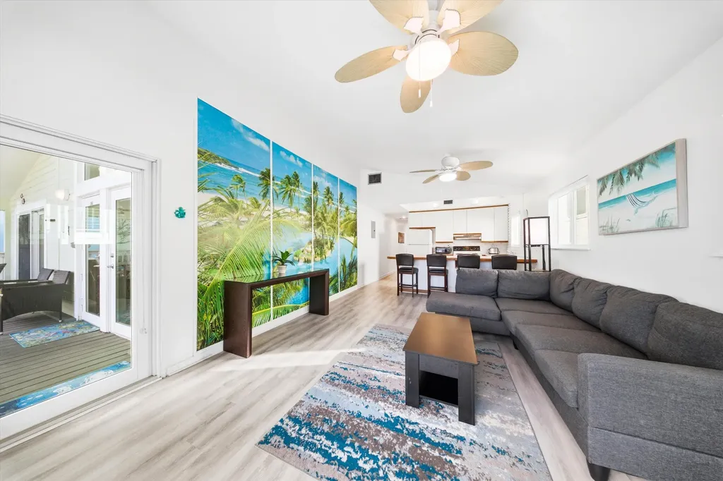 340 E Ocean Drive Key Colony Beach FL