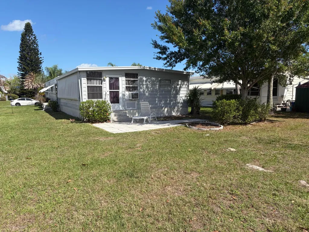 129 E Caribbean Port St Lucie FL 34952