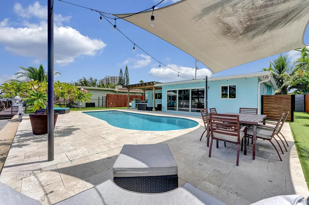 2291 SE 15th Street Pompano Beach FL 33062