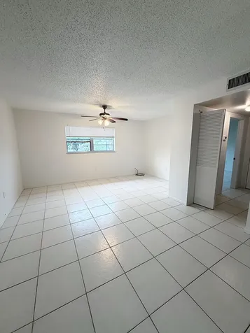 650 SW 2nd SW Boca Raton FL 33432