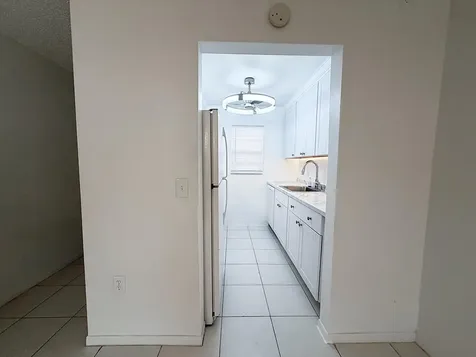 650 SW 2nd SW Boca Raton FL 33432