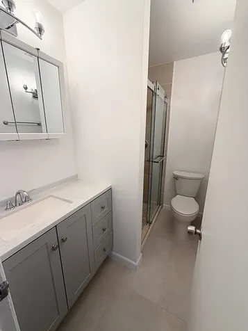 650 SW 2nd SW Boca Raton FL 33432