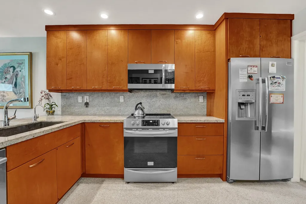 2610 NE 10th Terrace Wilton Manors FL 33334