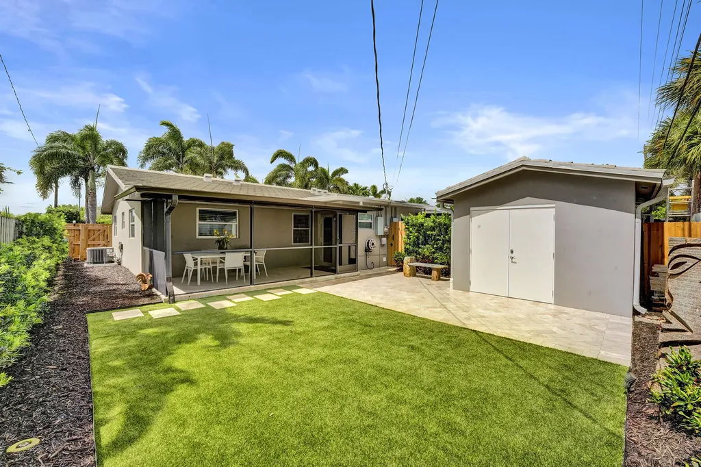 2610 NE 10th Terrace Wilton Manors FL 33334
