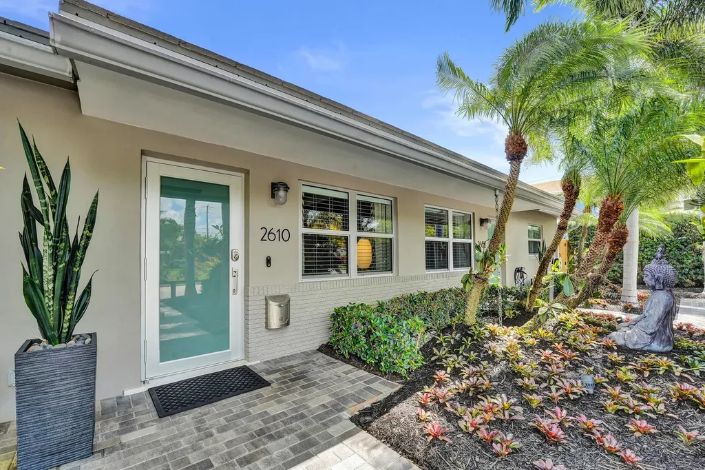 2610 NE 10th Terrace Wilton Manors FL 33334