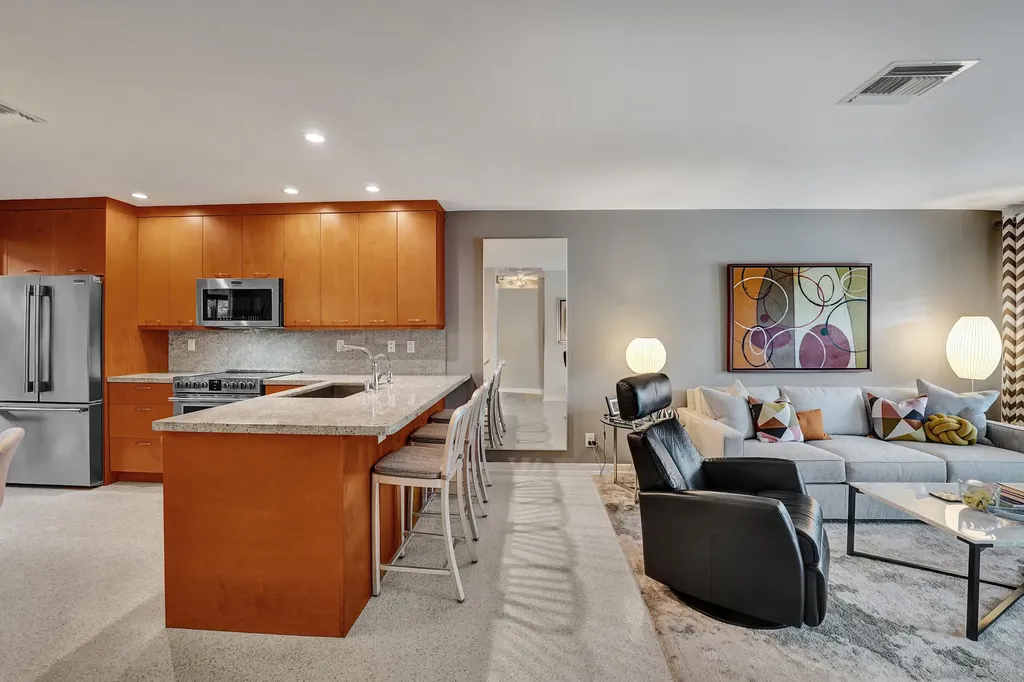 2610 NE 10th Terrace Wilton Manors FL 33334
