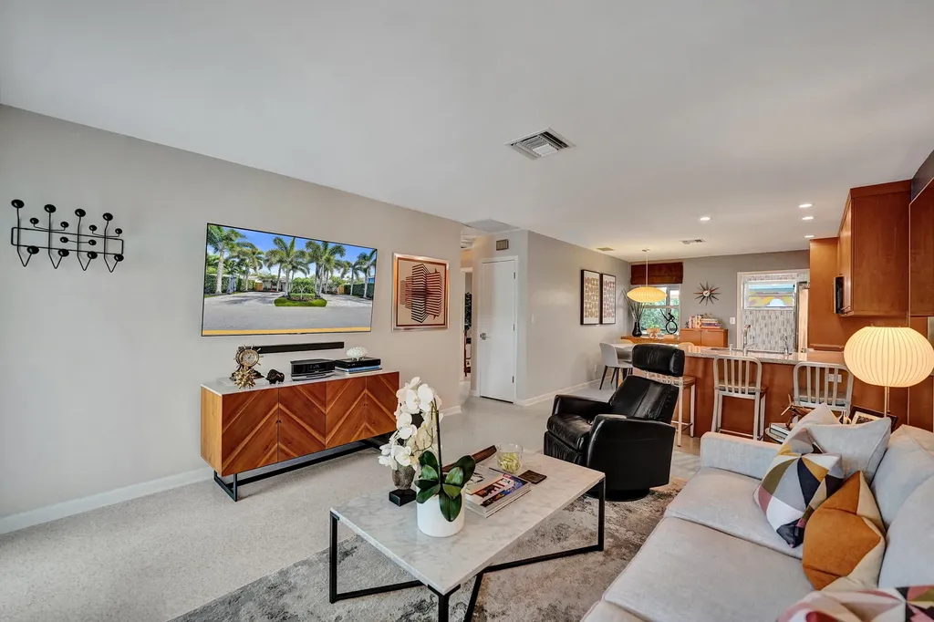 2610 NE 10th Terrace Wilton Manors FL 33334